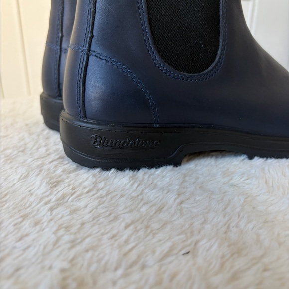 Blundstone Dark Blue Leather Chelsea Boots - Picture 8 of 8
